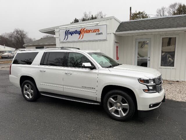 2017 CHEVROLET Suburban