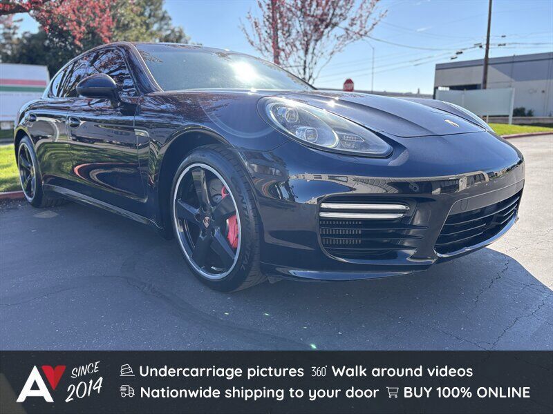 2015 PORSCHE Panamera