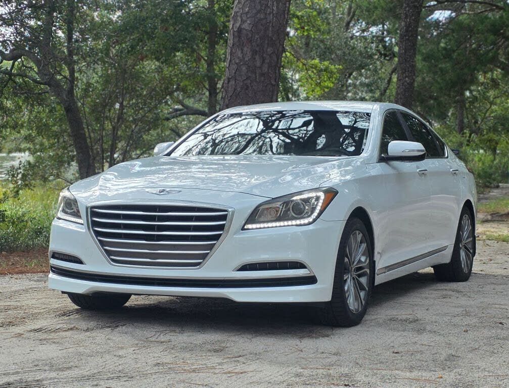 2016 HYUNDAI Genesis