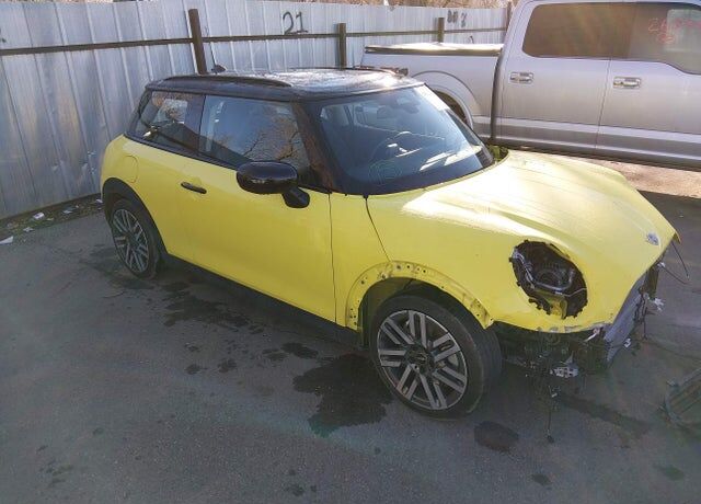 2025 MINI Hardtop