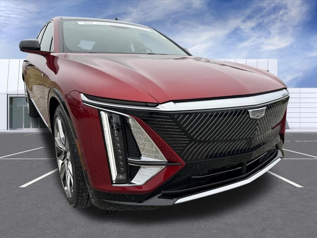 2024 CADILLAC Lyriq