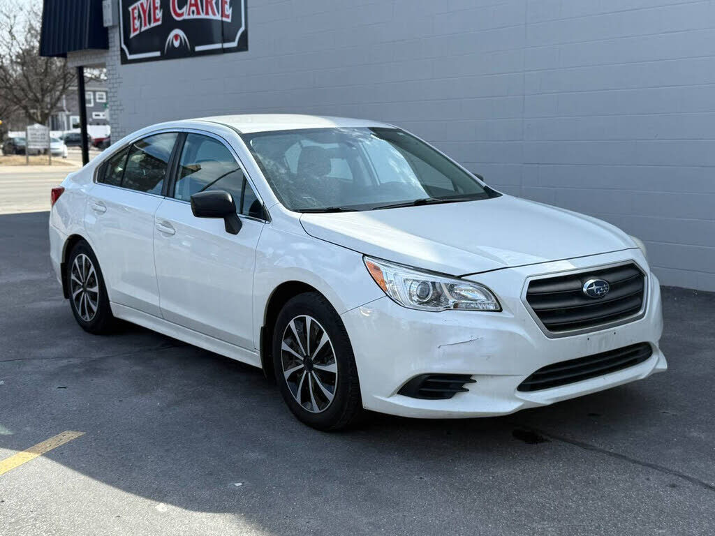 2017 SUBARU Legacy