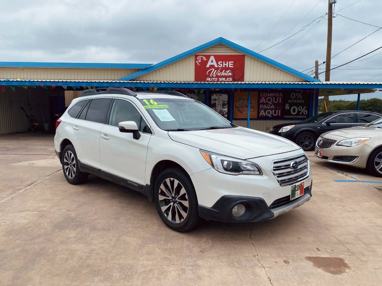 2016 SUBARU Outback