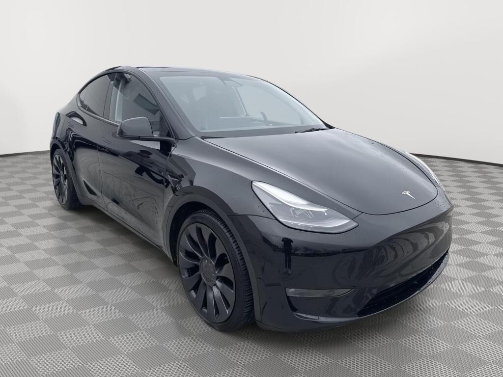 2022 TESLA Model Y