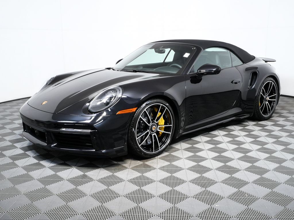 2025 PORSCHE 911