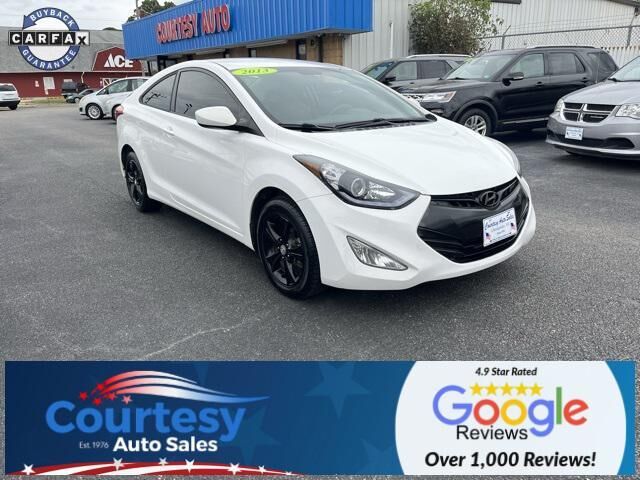 2013 HYUNDAI Elantra