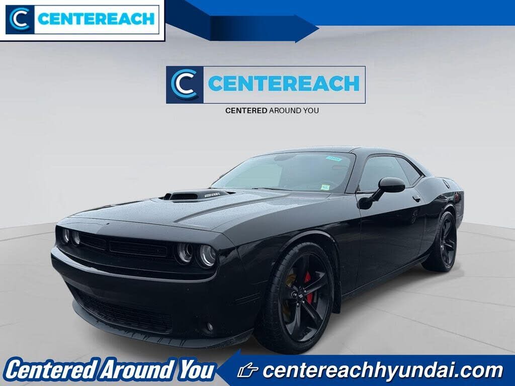 2017 DODGE Challenger