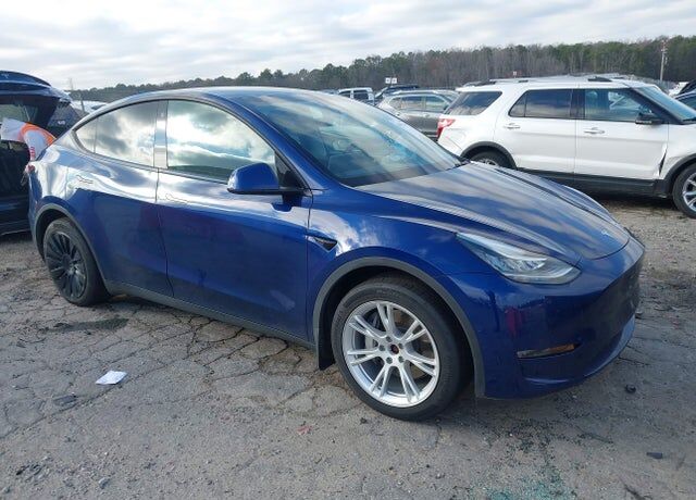 2021 TESLA Model Y