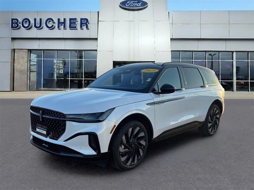 2025 LINCOLN Nautilus