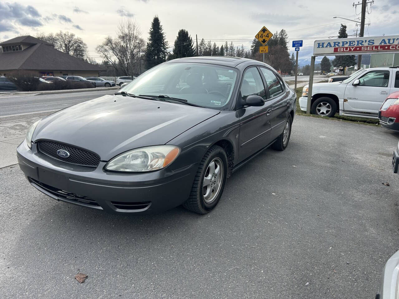 2004 FORD Taurus