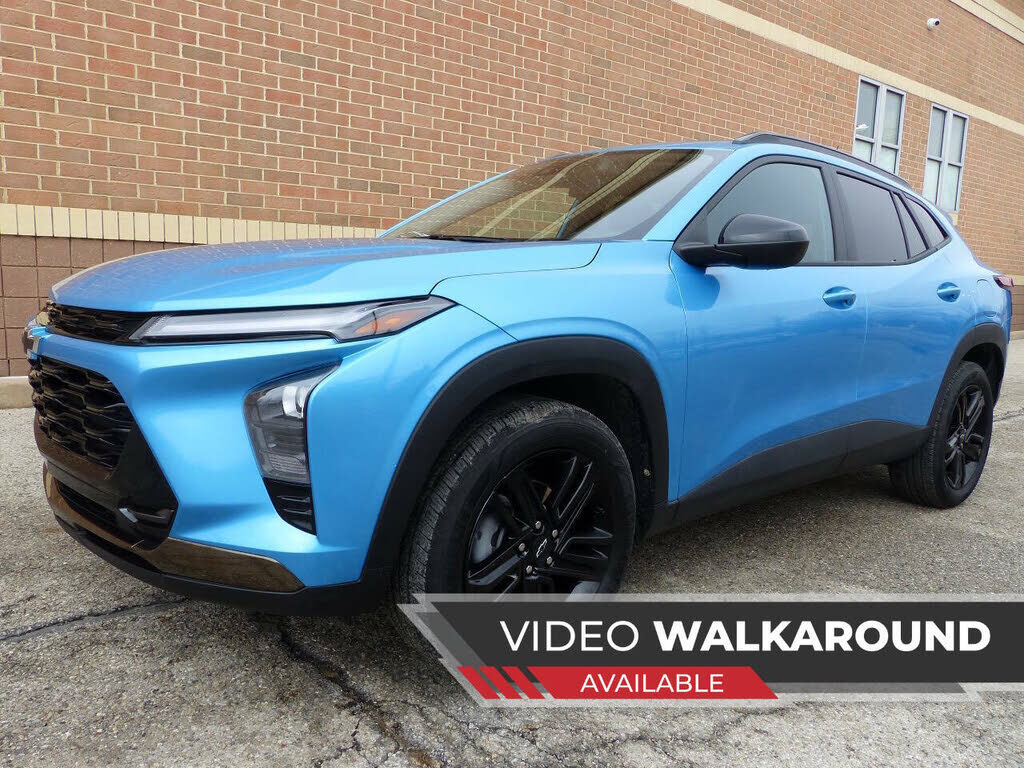 2025 CHEVROLET Trax