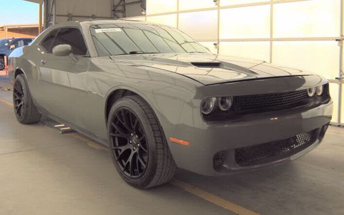 2017 DODGE Challenger