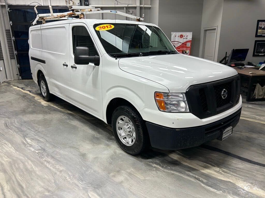 2013 NISSAN NV
