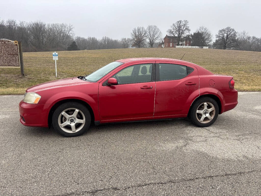2012 DODGE Avenger