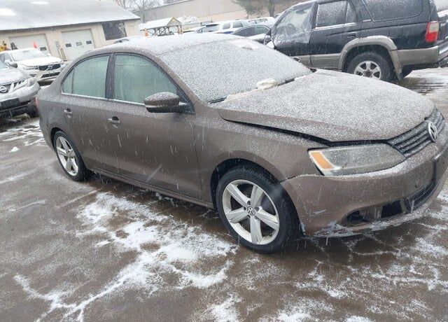 2014 VOLKSWAGEN Jetta