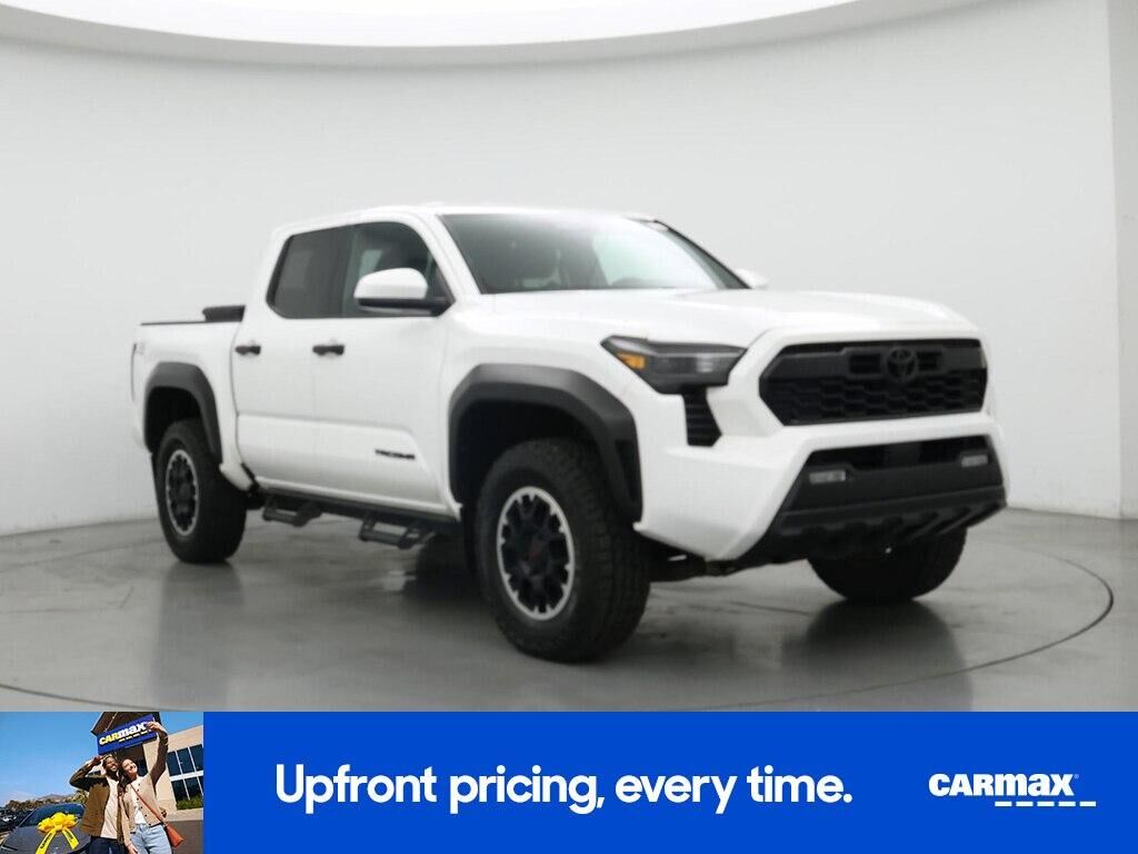 2024 TOYOTA Tacoma