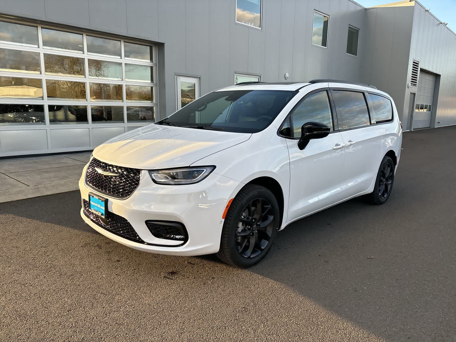 2026 CHRYSLER Pacifica