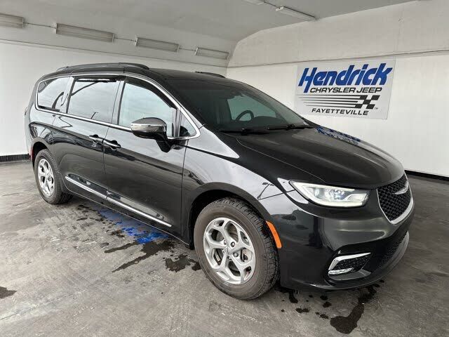 2023 CHRYSLER Pacifica