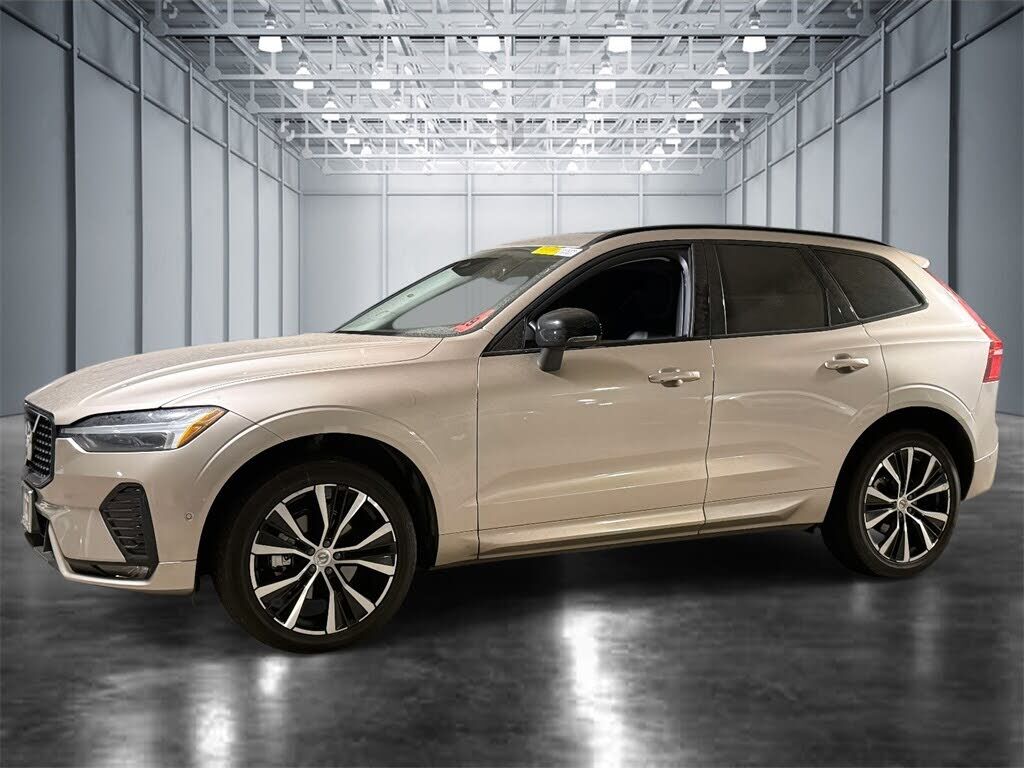 2024 VOLVO XC60