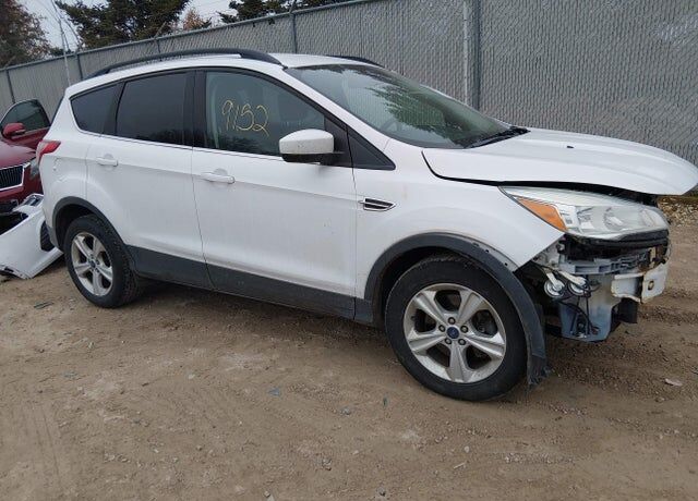 2016 FORD Escape