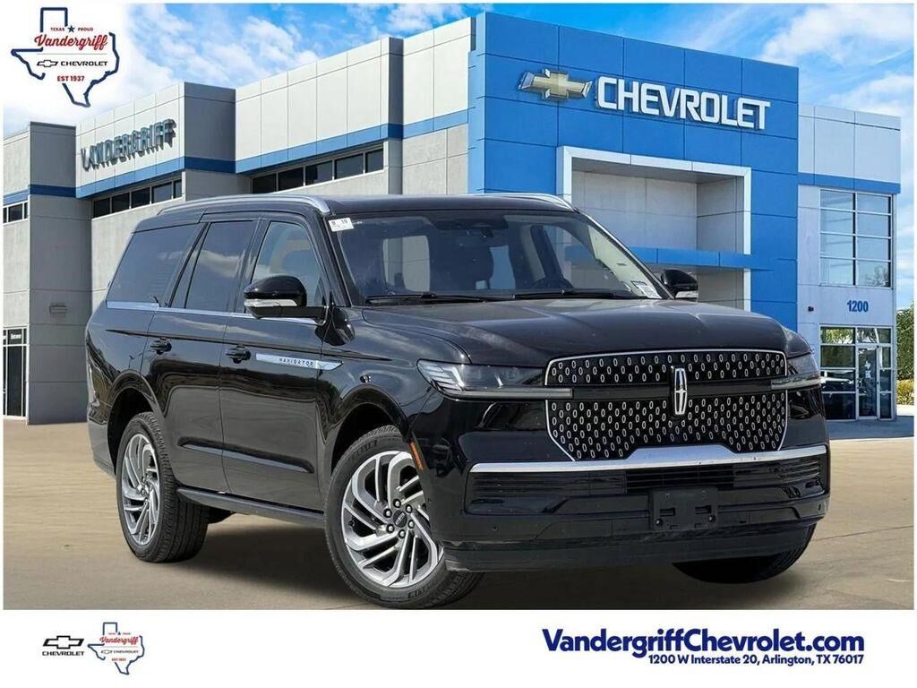 2025 LINCOLN Navigator