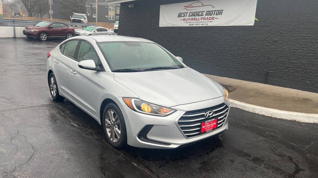 2018 HYUNDAI Elantra