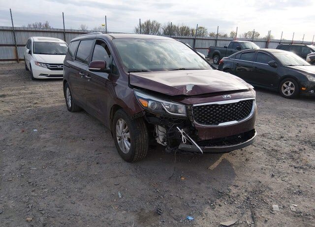 2016 KIA Sedona
