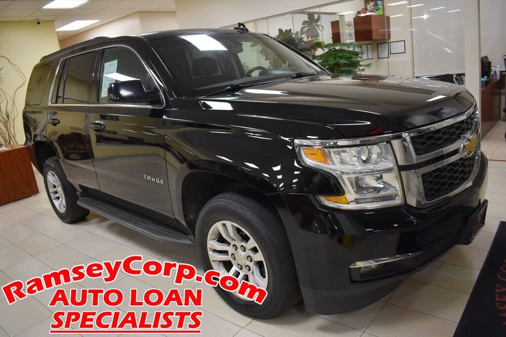 2017 CHEVROLET Tahoe