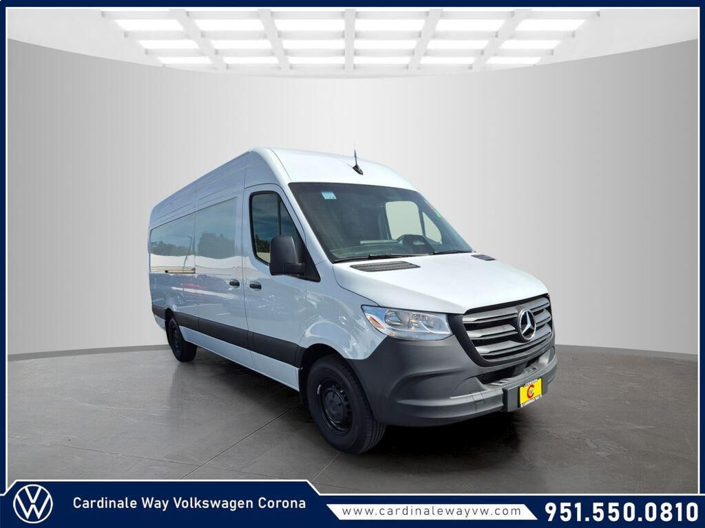 2025 MERCEDES-BENZ Sprinter