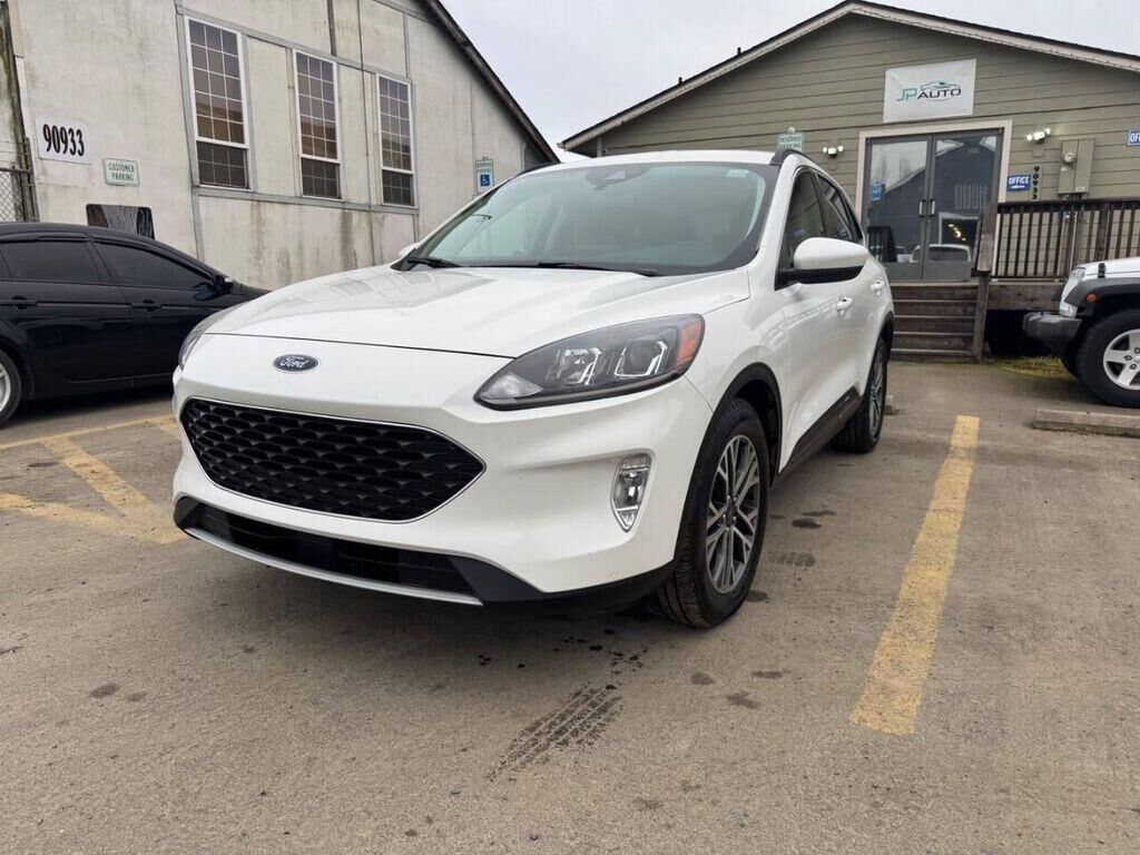 2020 FORD Escape