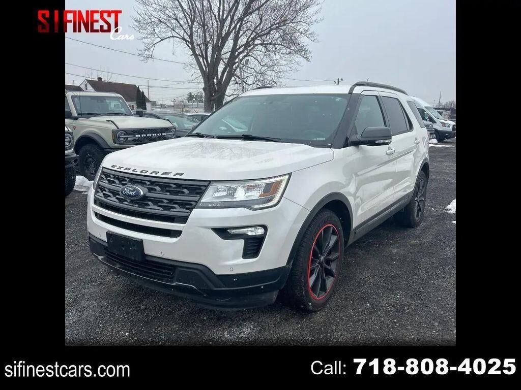 2018 FORD Explorer