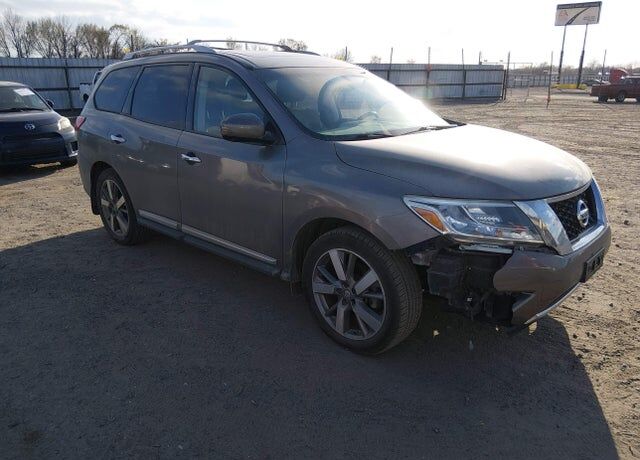 2014 NISSAN Pathfinder