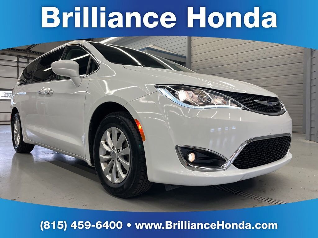 2019 CHRYSLER Pacifica