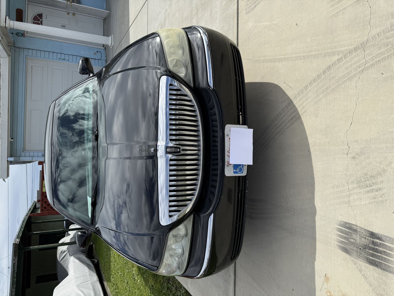 2011 LINCOLN Town Car