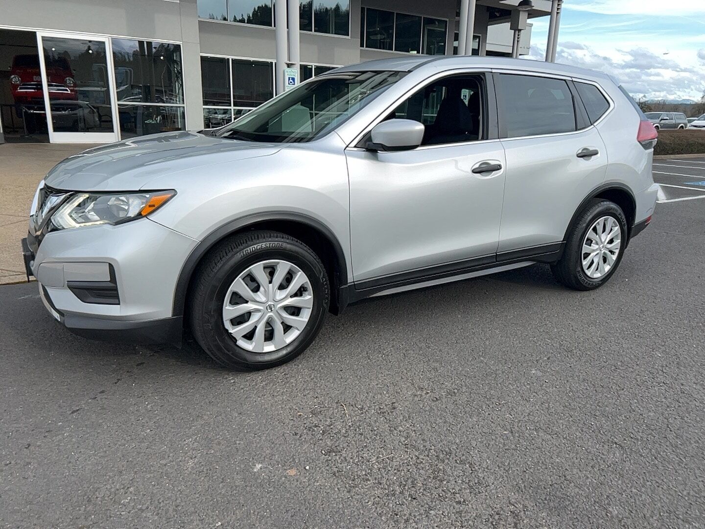 2019 NISSAN Rogue