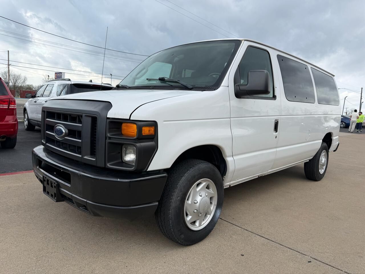 2011 FORD E-350