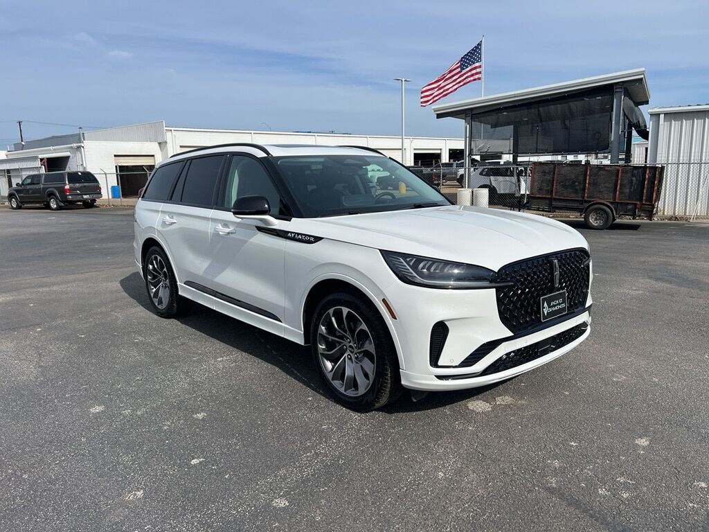 2026 LINCOLN Aviator