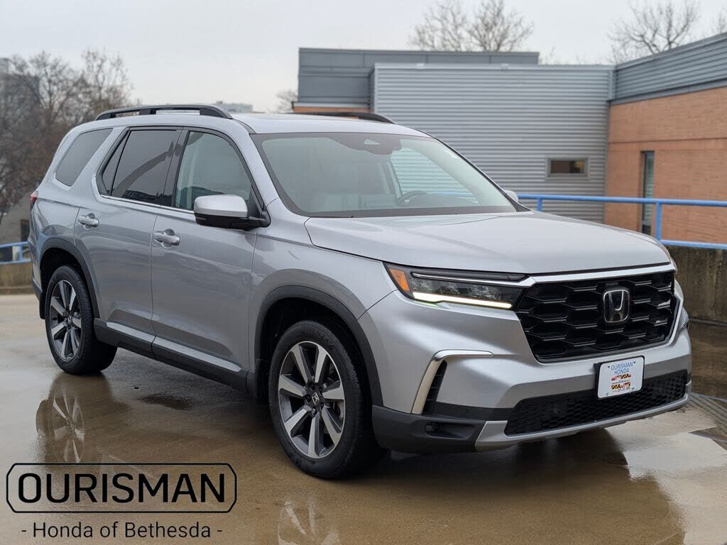 2023 HONDA Pilot