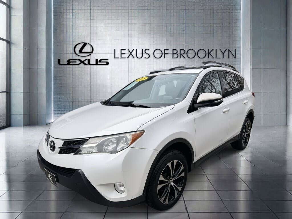 2015 TOYOTA RAV4