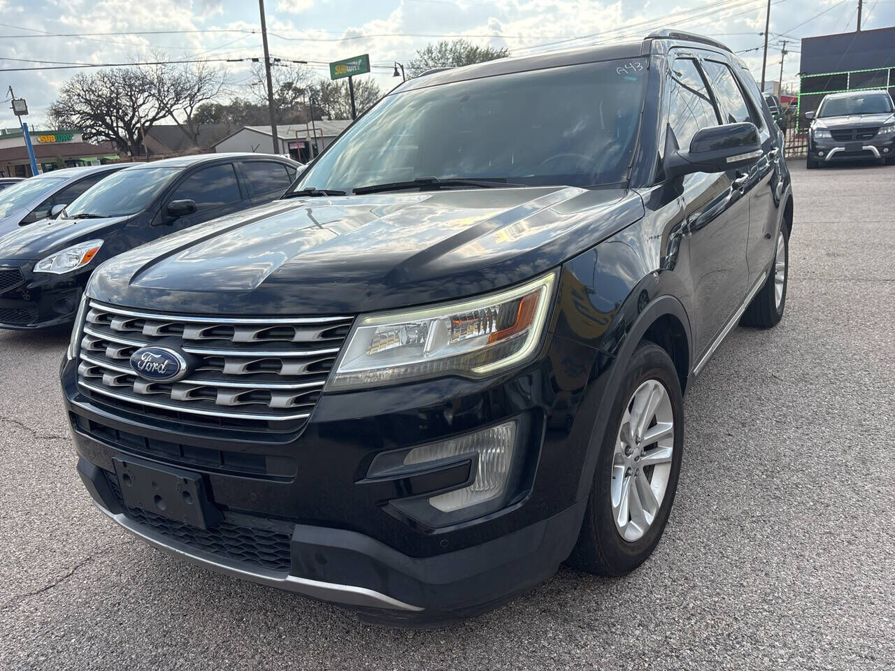 2017 FORD Explorer