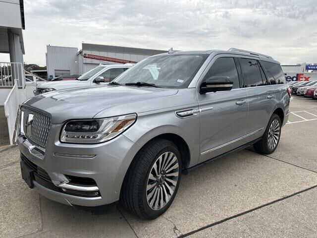 2021 LINCOLN Navigator