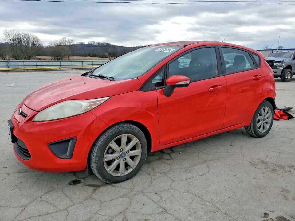 2013 FORD Fiesta