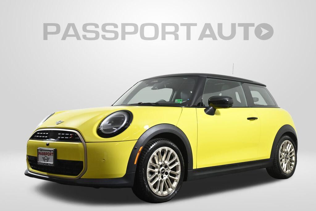 2025 MINI Hardtop