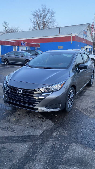 2023 NISSAN Versa