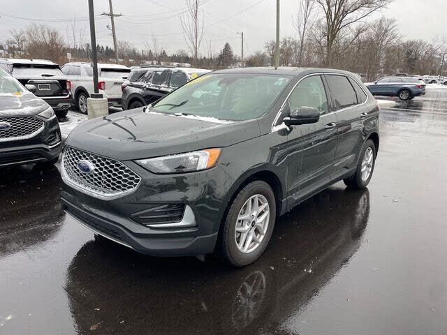 2023 FORD Edge
