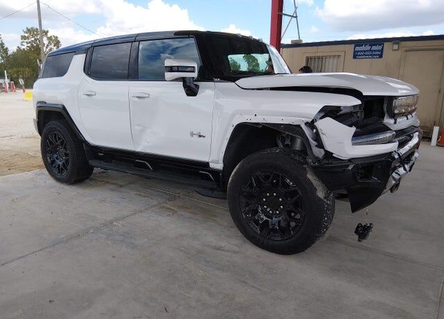 2025 GMC Hummer EV SUV