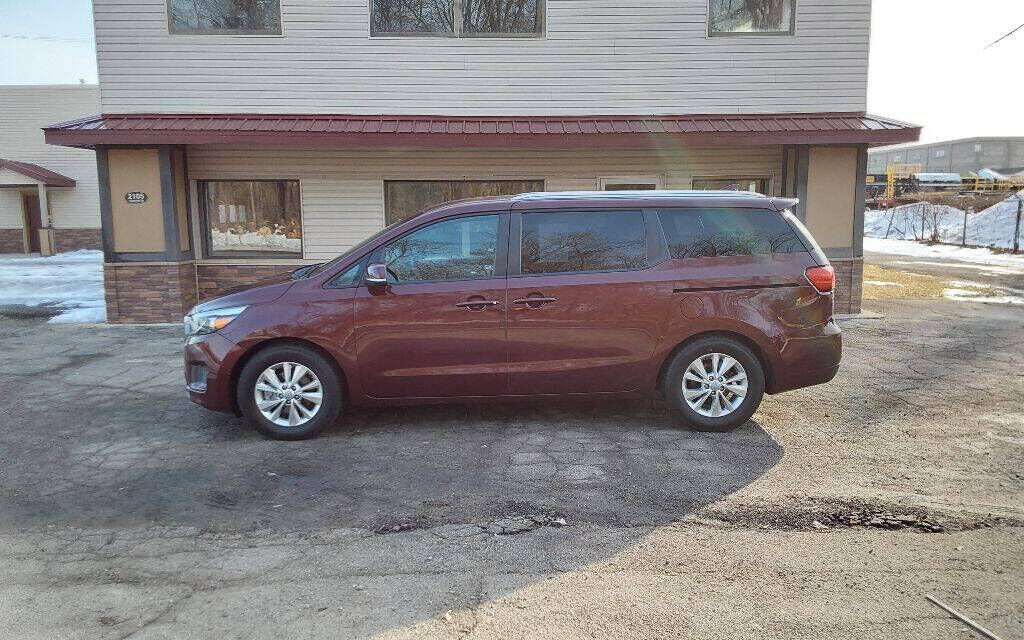 2016 KIA Sedona