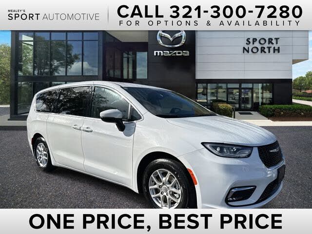 2023 CHRYSLER Pacifica