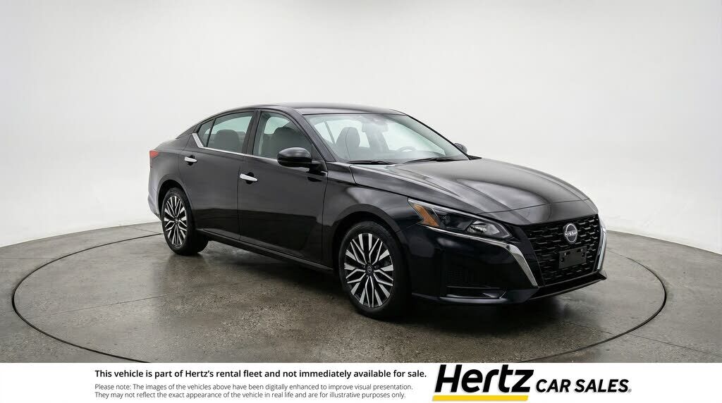 2025 NISSAN Altima