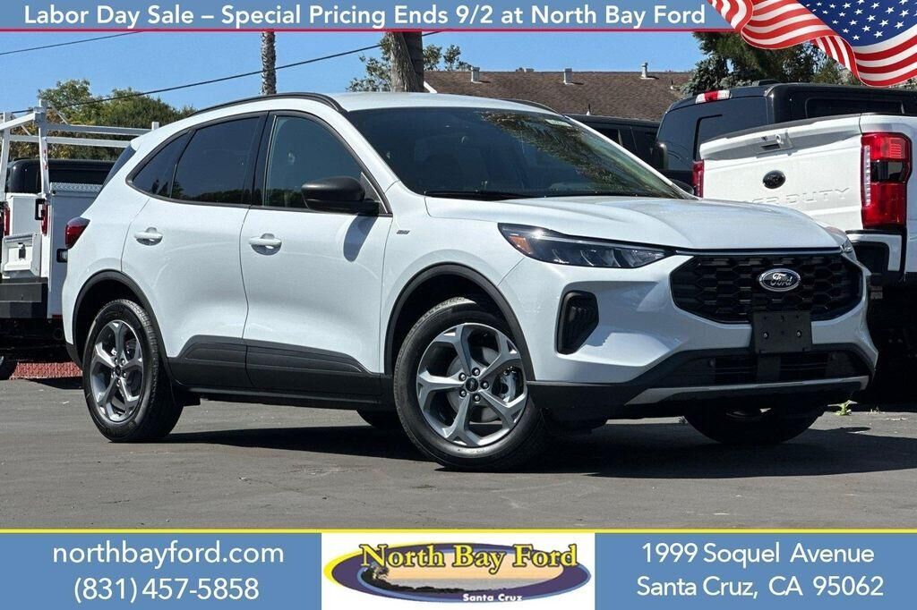 2025 FORD Escape